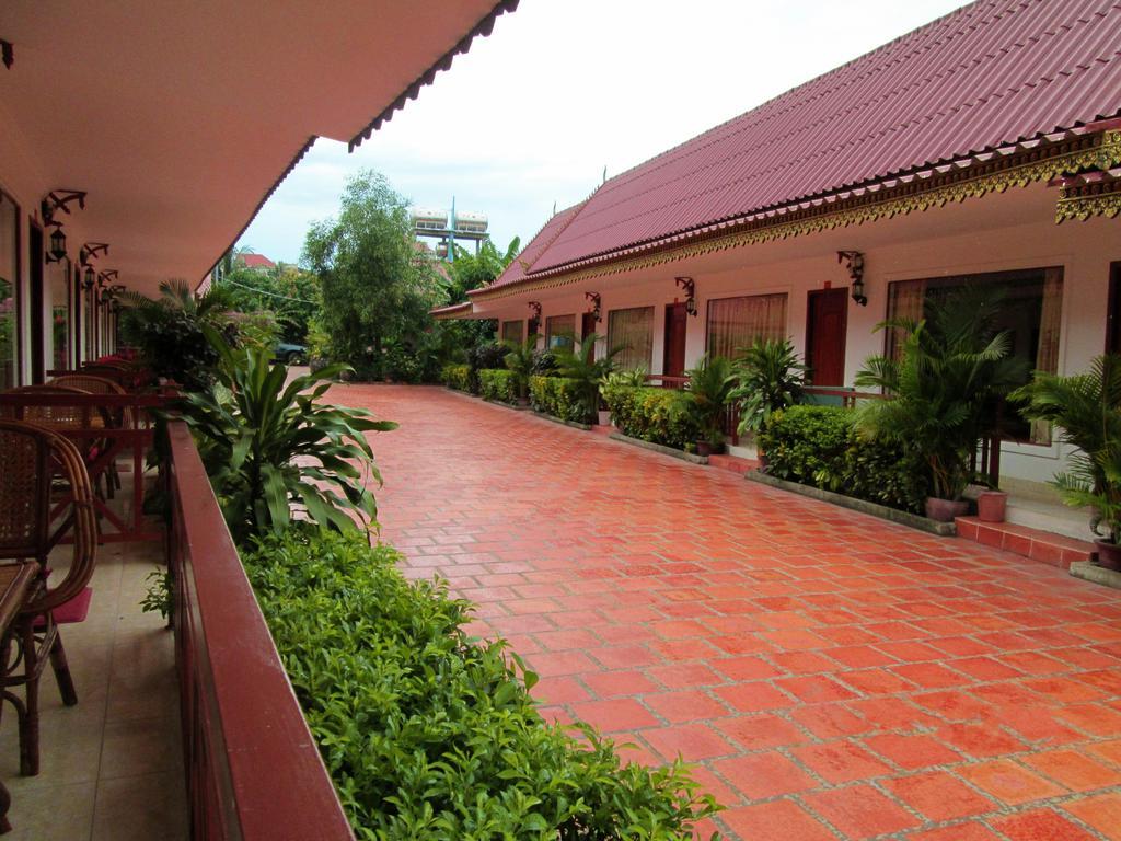 Reaksmey Meanrith Guesthouse And Residence Sihanoukville Exterior foto